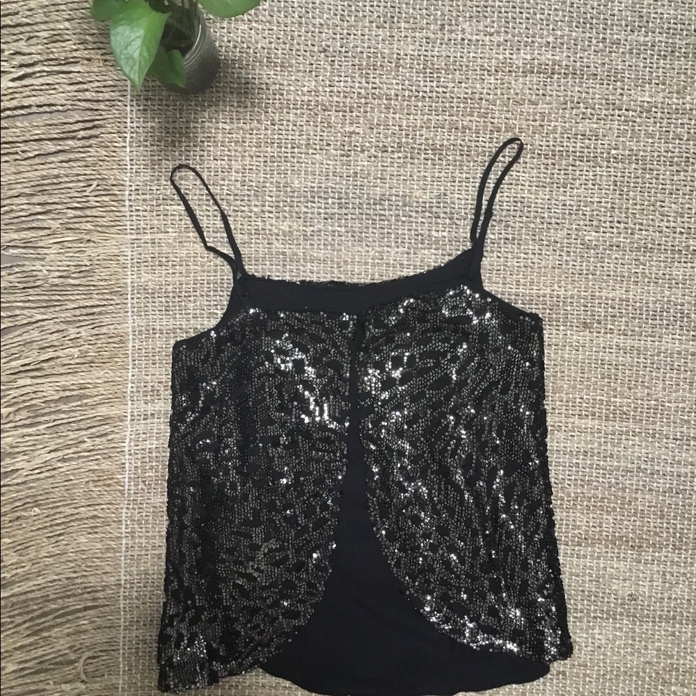 Top - Picture 2 of 3